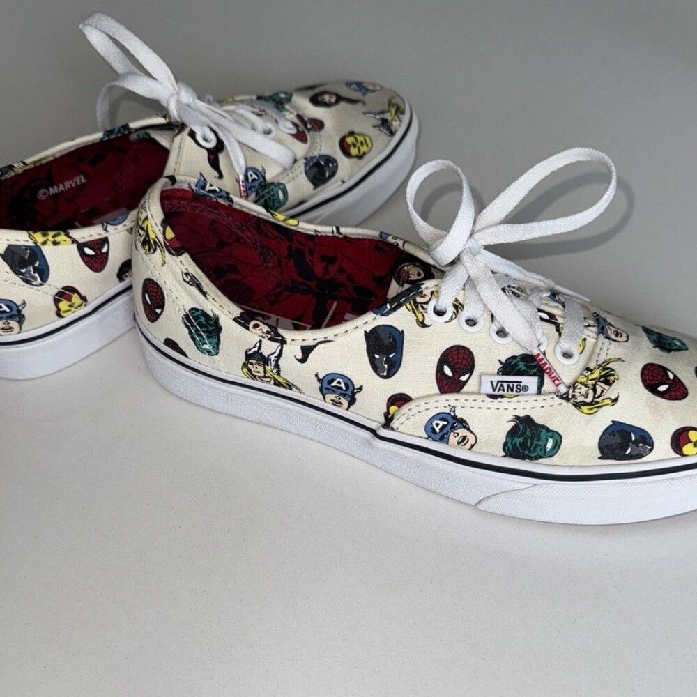 Authentic Vans X Marvel Avengers Heads Comic Print 8 Men OR 9.5 Women Super Hero